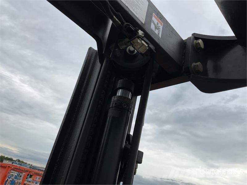 Mitsubishi ESR18N Reach Truck Lielaugstuma pārvadātājs