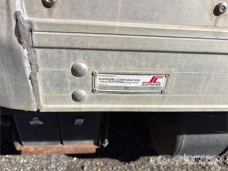 Mitsubishi FE160 貨箱式卡車