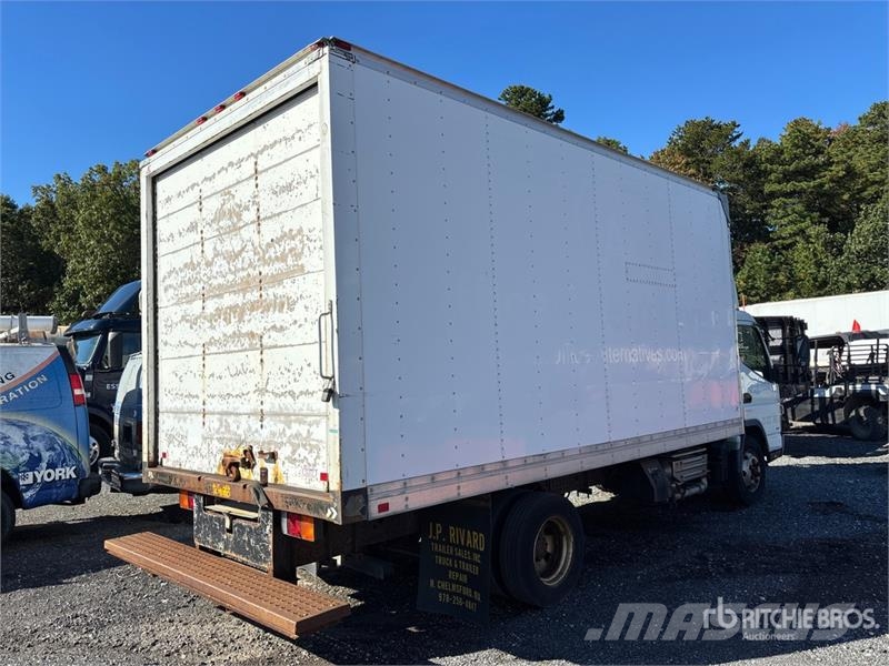 Mitsubishi FE160 貨箱式卡車