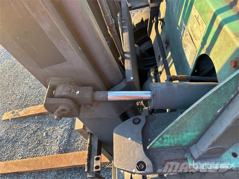 Mitsubishi FG25N 4950 lb Cushion Tire Forklift Empilhadeiras - outros