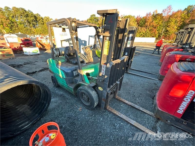 Mitsubishi FG25N 5000 lb Forklift Empilhadeiras - outros
