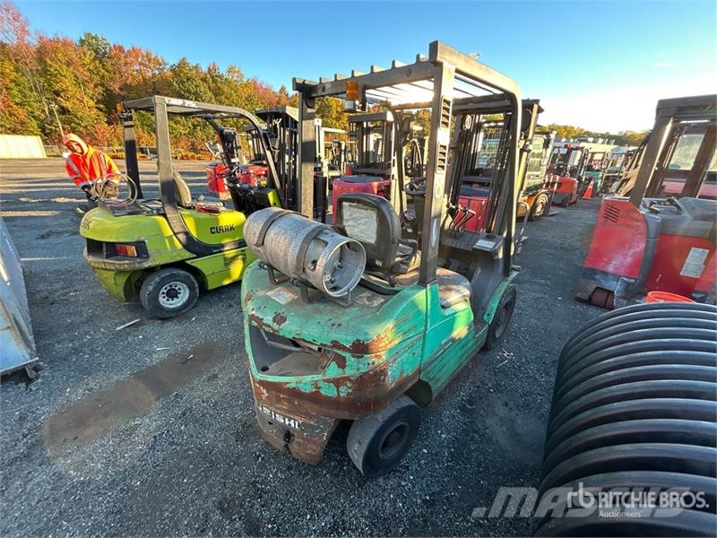Mitsubishi FG25N 5000 lb Forklift Empilhadeiras - outros