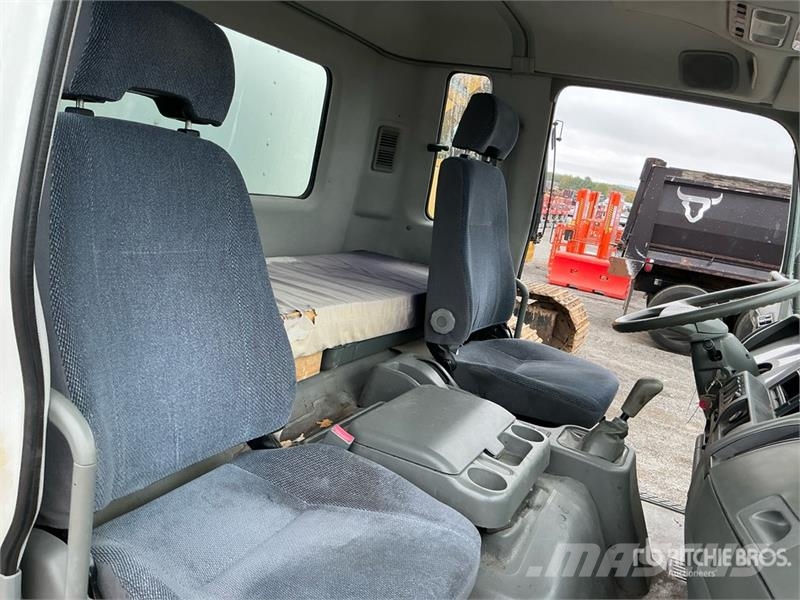 Mitsubishi FM617 Furgons