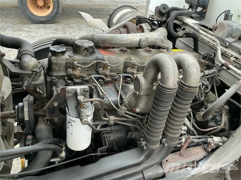 Mitsubishi FM617 Furgons