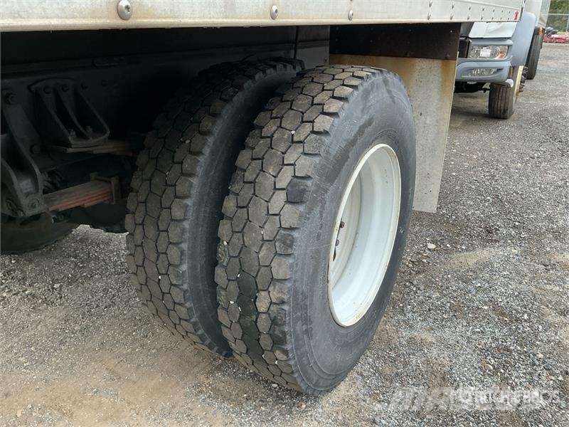 Mitsubishi FM617 Furgons