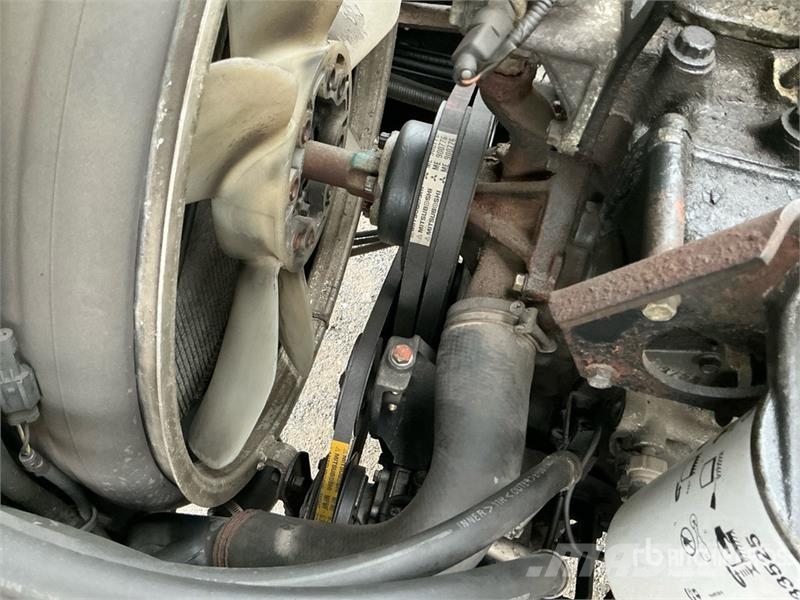 Mitsubishi FM617 Furgons