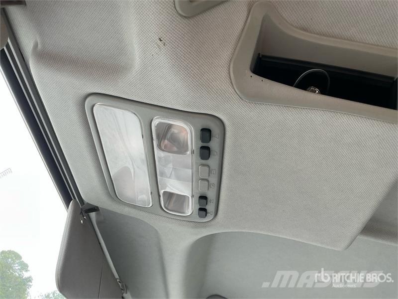 Mitsubishi FM617 Furgons