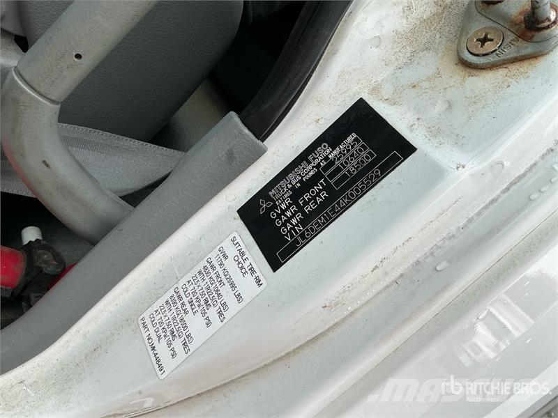 Mitsubishi FM617 Furgons