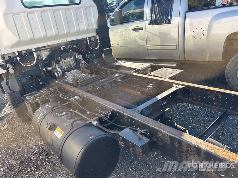 Mitsubishi Fuso 4x2 Cab and Chassis (Inoperable) 驾驶室与内部