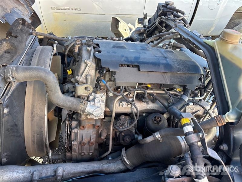 Mitsubishi Fuso 4x2 Cab and Chassis (Inoperable) 驾驶室与内部