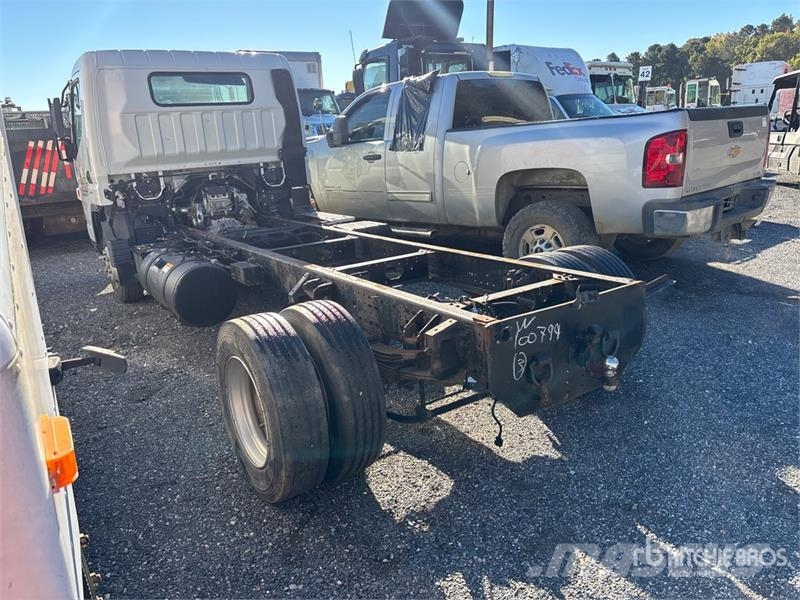 Mitsubishi Fuso 4x2 Cab and Chassis (Inoperable) 驾驶室与内部