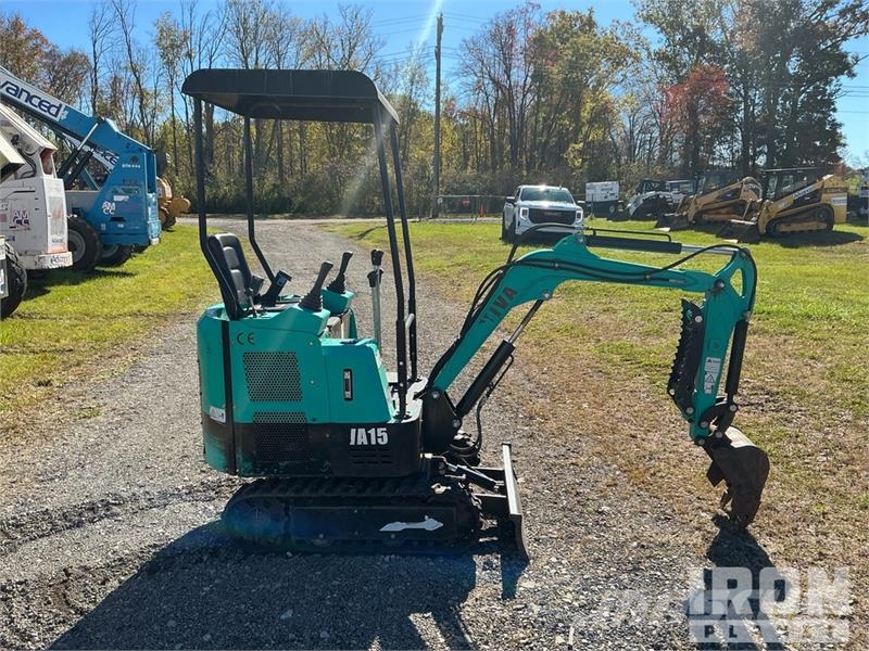 Miva VA15 Mini Excavator Minikaivukoneet < 7t