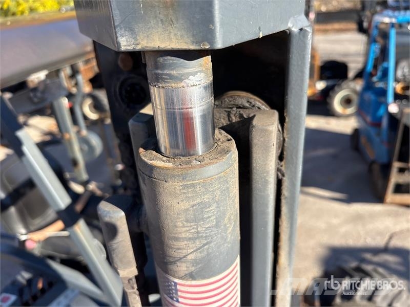 Moffet M5000 Medbringertruck