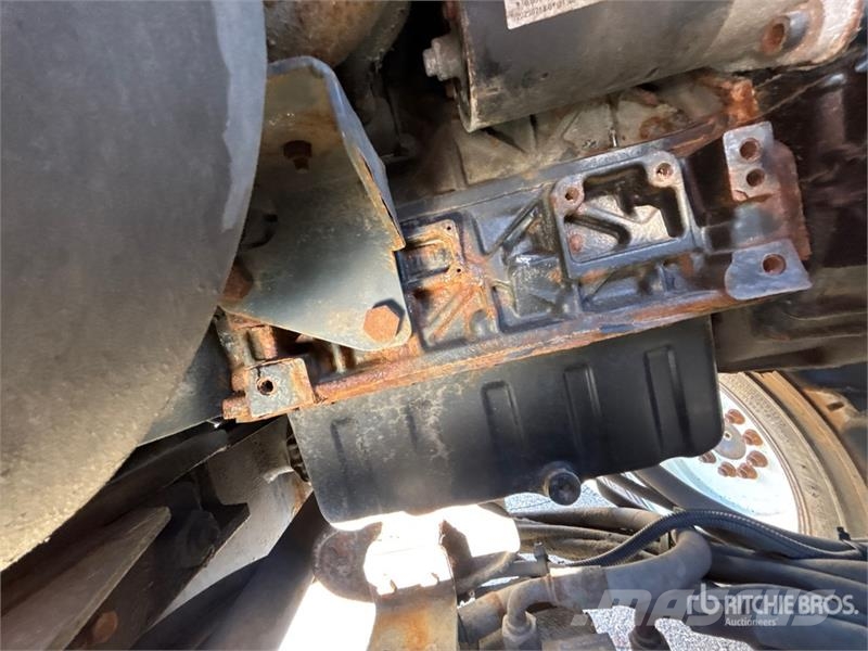 Moffet M5000 Medbringertruck