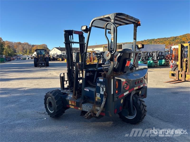 Moffet M5000 Medbringertruck