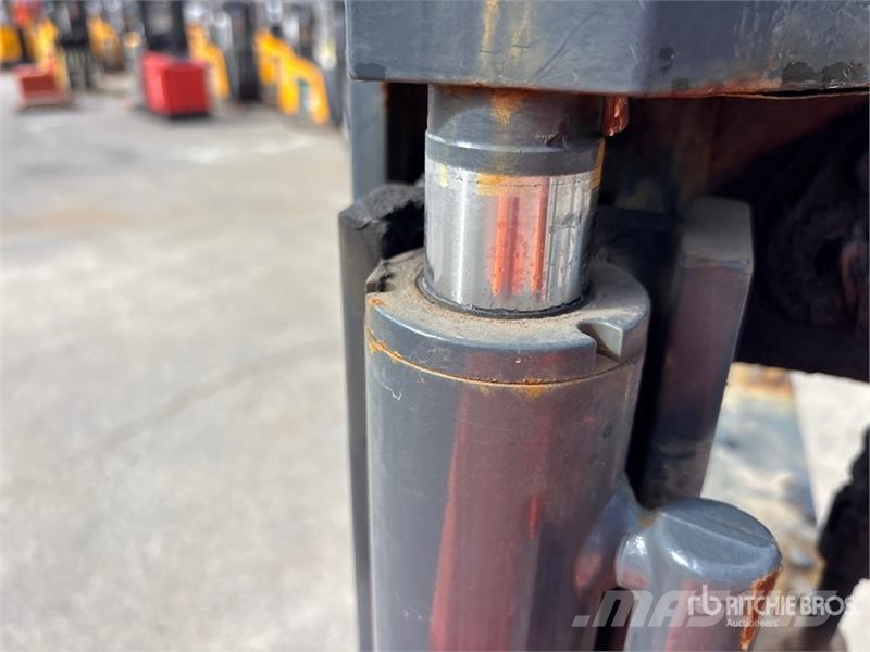 Moffett M5 50.4 NX 5000 lb 3x3 Truck Mounted Forklift Truck mounted forklifts
