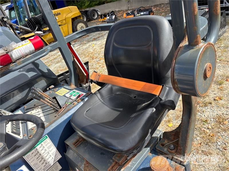 Moffett M5 50.4 NX 5000 lb 3x3 Truck Mounted Forklift Truck mounted forklifts