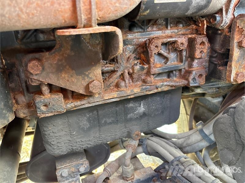 Moffett M5 50.4 NX 5000 lb 3x3 Truck Mounted Forklift Teherautóra szerelt targonca