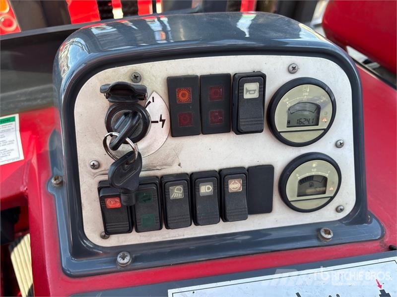 Moffett M50 Truck mounted forklifts