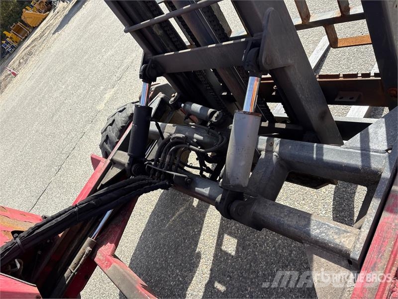 Moffett M50 Truck mounted forklifts