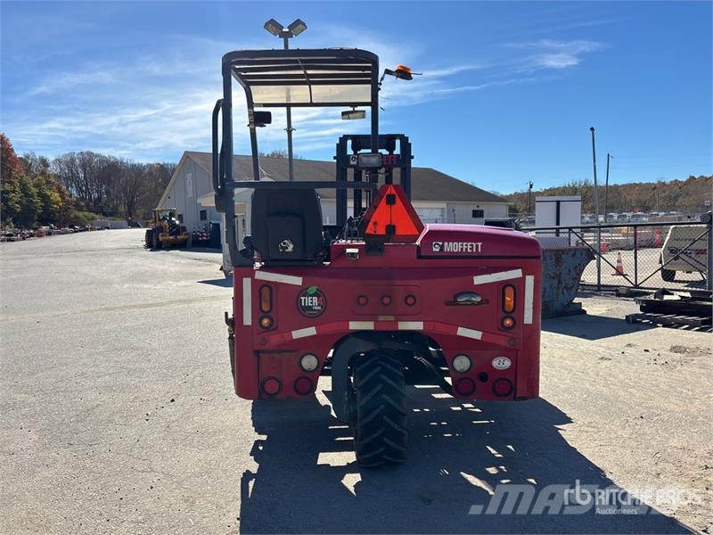 Moffett M50 Empilhadeiras montadas em caminhão