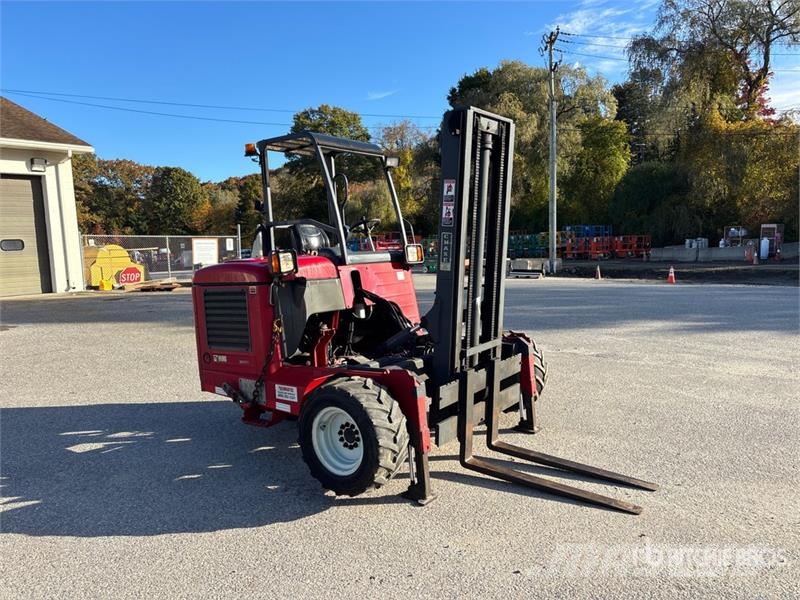 Moffett M50 Stivuitoare montate pe camioane