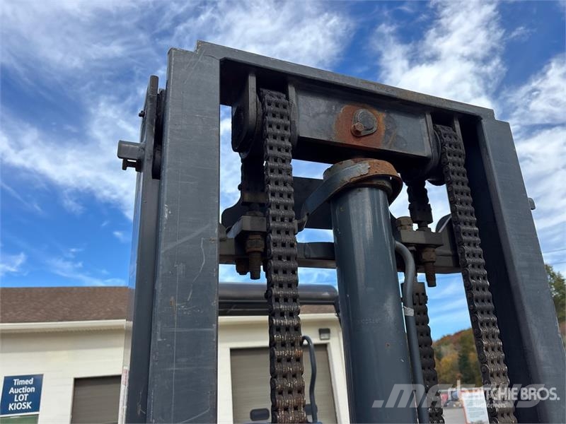 Moffett M50 Truck mounted forklifts