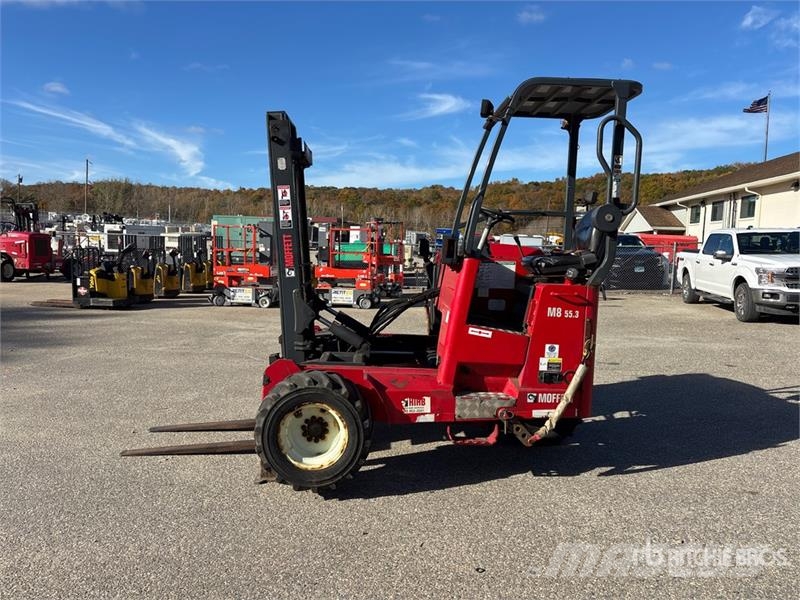 Moffett M50 Truck mounted forklifts