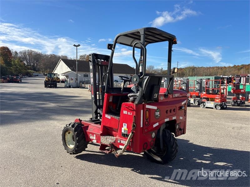 Moffett M50 Truck mounted forklifts