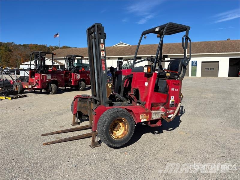 Moffett M50 Empilhadeiras montadas em caminhão