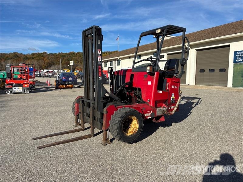 Moffett M50 Truck mounted forklifts