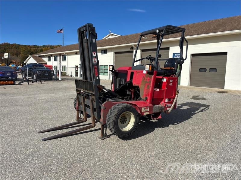 Moffett M50 Truck mounted forklifts