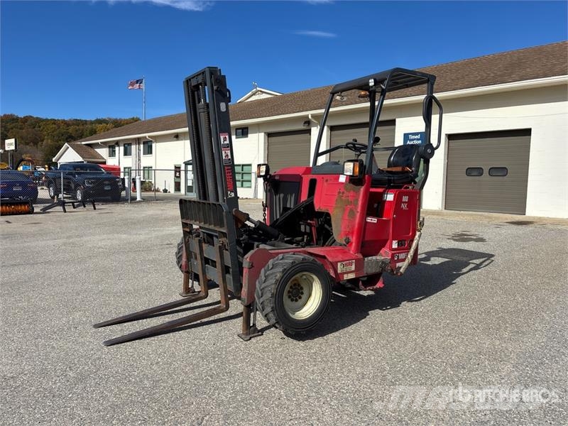 Moffett M50 Truck mounted forklifts
