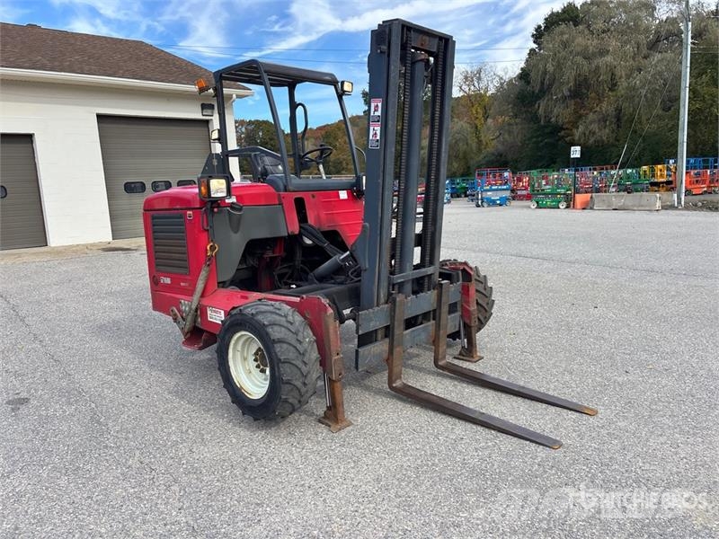 Moffett M50 Truck mounted forklifts