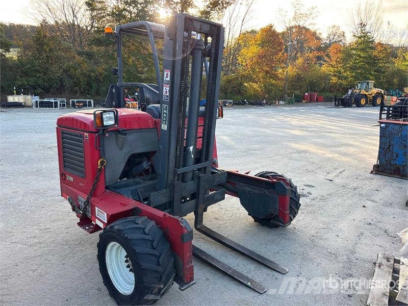 Moffett M50 Stivuitoare montate pe camioane