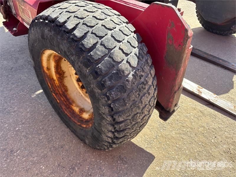 Moffett M50 Empilhadeiras montadas em caminhão