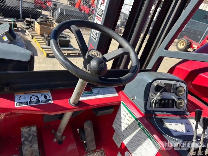 Moffett M50 Empilhadeiras montadas em caminhão
