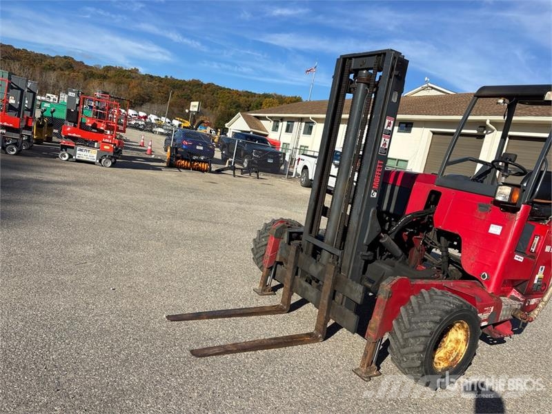 Moffett M50 Truck mounted forklifts