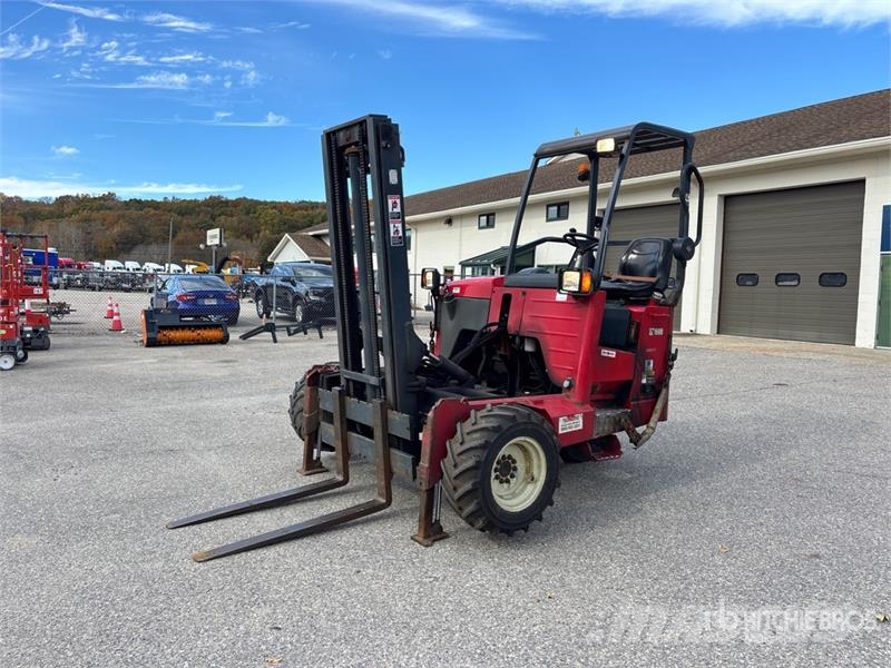 Moffett M50 Truck mounted forklifts