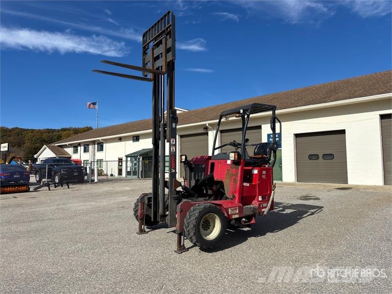 Moffett M50 Truck mounted forklifts