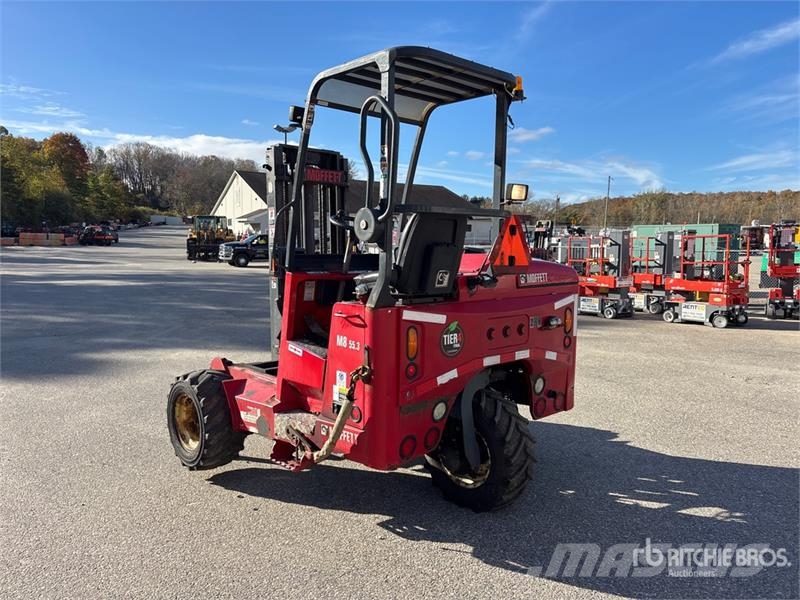 Moffett M50 Truck mounted forklifts