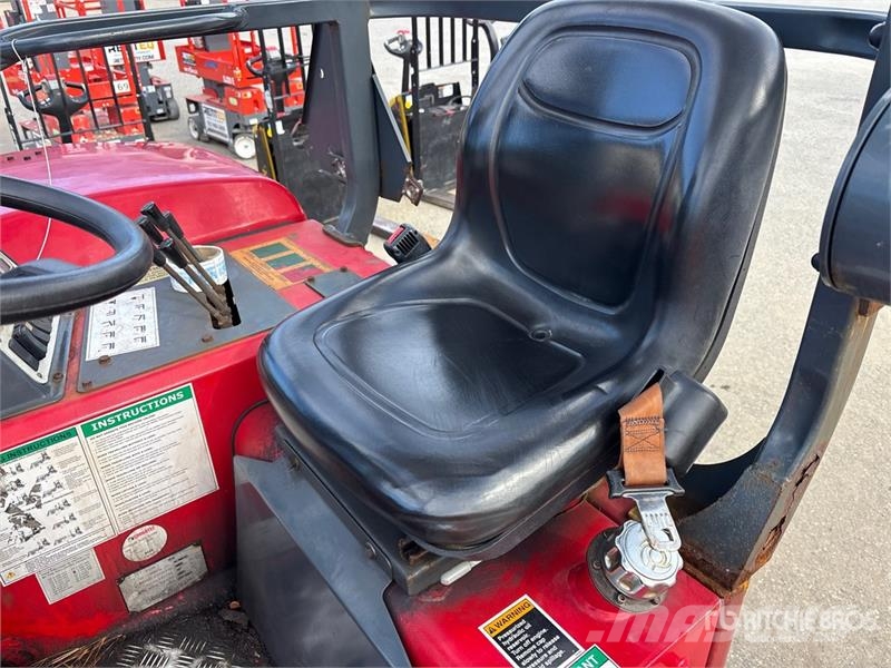 Moffett M50 Truck mounted forklifts