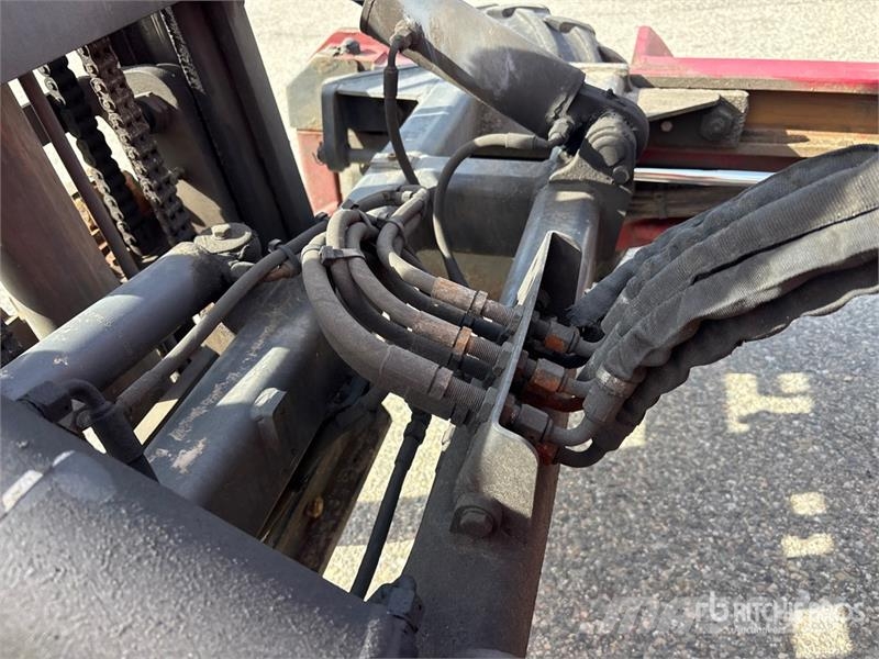 Moffett M50 Truck mounted forklifts