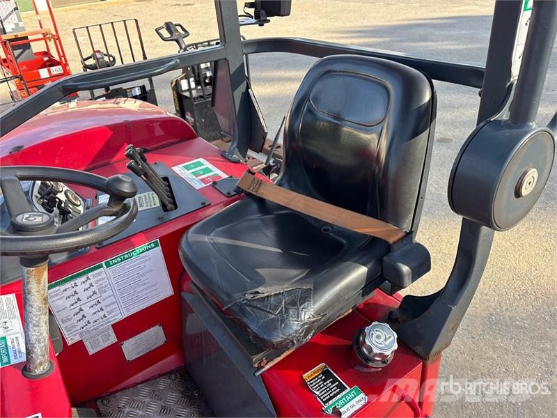 Moffett M50 Truck mounted forklifts