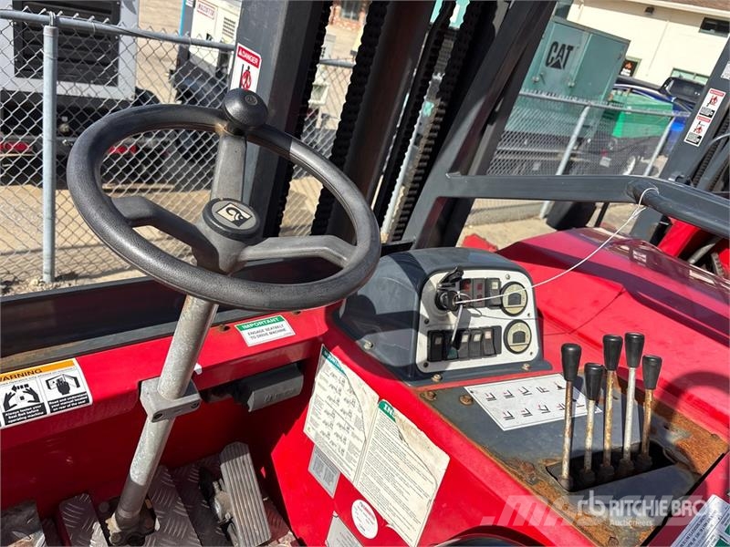 Moffett M50 Truck mounted forklifts