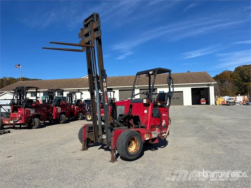 Moffett M50 Empilhadeiras montadas em caminhão