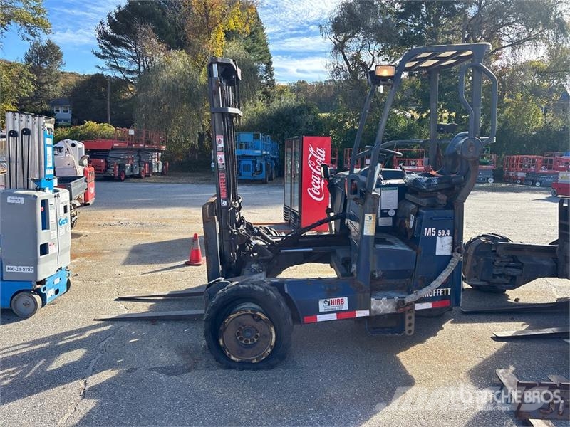Moffett M5000 Ajoneuvotrukit