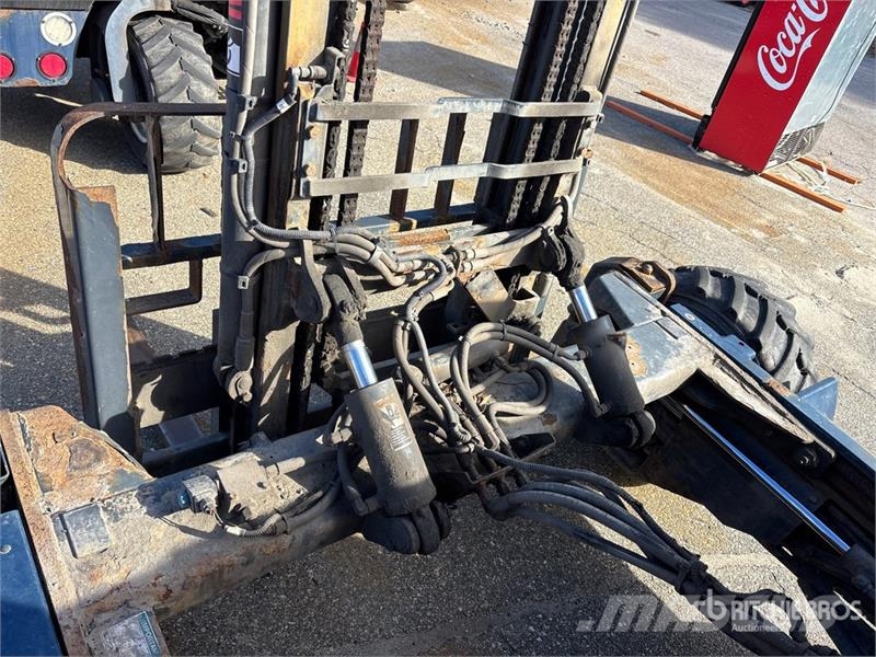 Moffett M5000 Horquillas elevadoras para camión