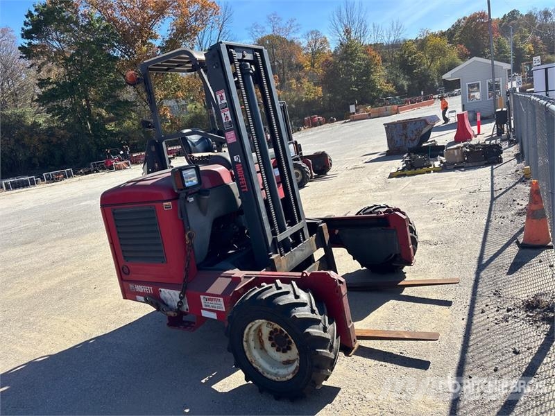 Moffett M55 Meeneemheftrucks