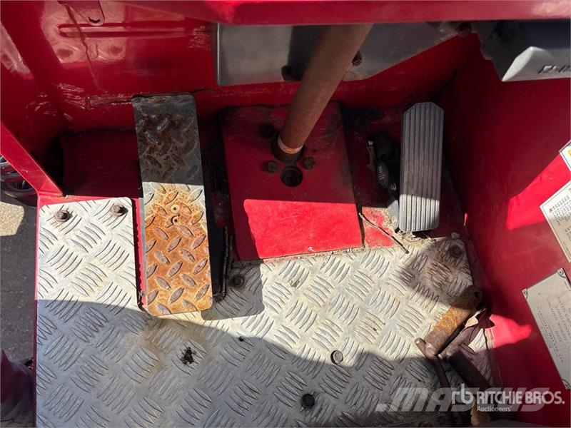 Moffett M8 50.3 5000 lb 3x3 Truck Mounted Forklift Meeneemheftrucks